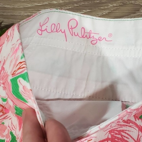 LILY Pulitzer pink, green, & white buttercup flamingo scalloped 5" shorts size 2 - Picture 5 of 8